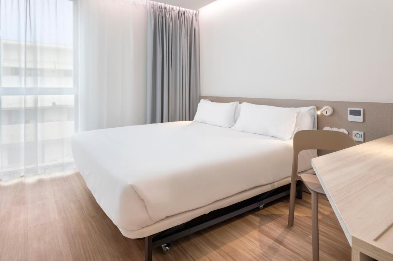 B&B Hotel 산토티르소 외부 사진