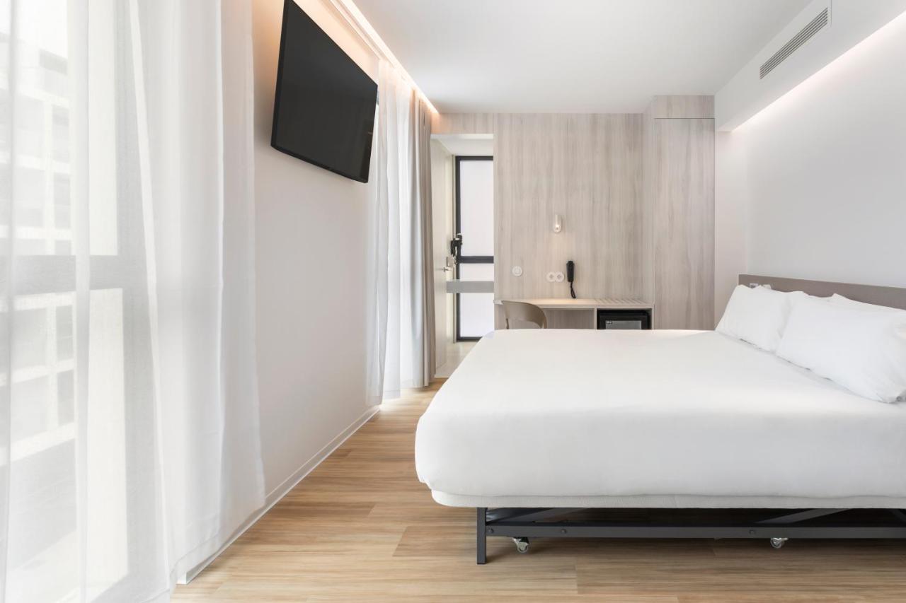 B&B Hotel 산토티르소 외부 사진