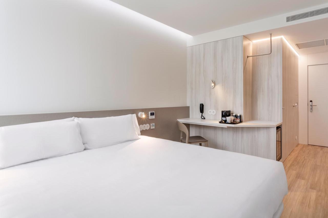 B&B Hotel 산토티르소 외부 사진