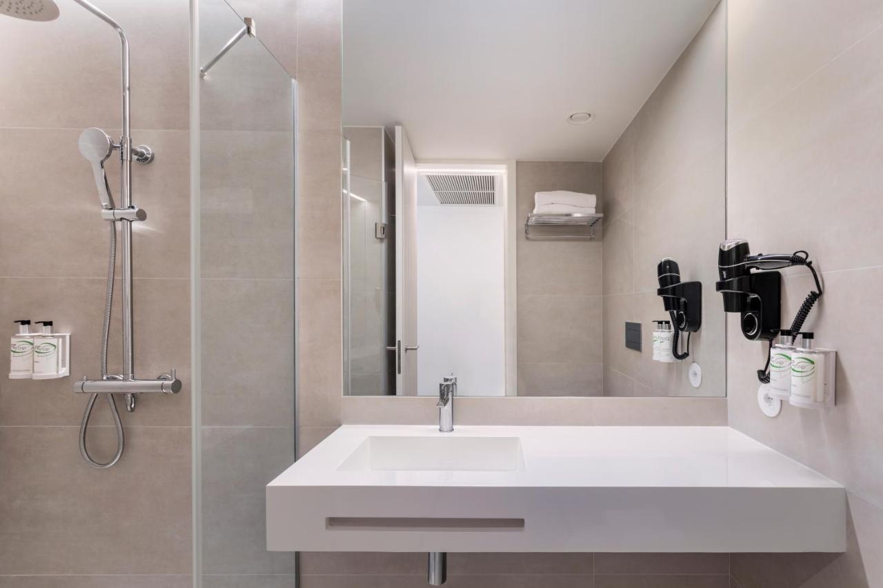 B&B Hotel 산토티르소 외부 사진