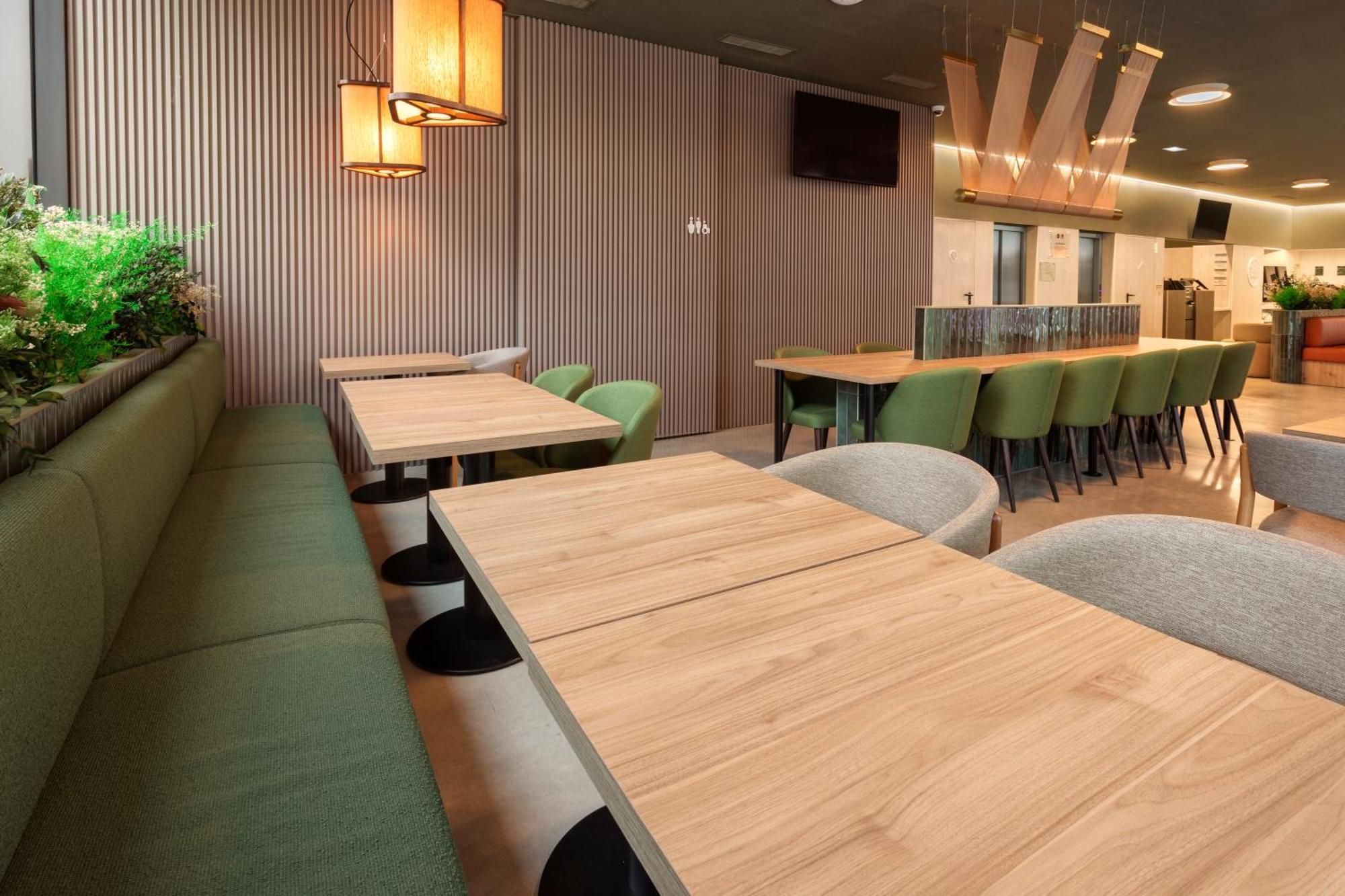 B&B Hotel 산토티르소 외부 사진